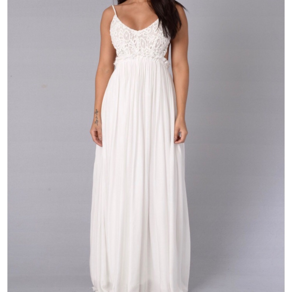 2 of the same dress, one salmon colored one white - Picture 2 of 4
